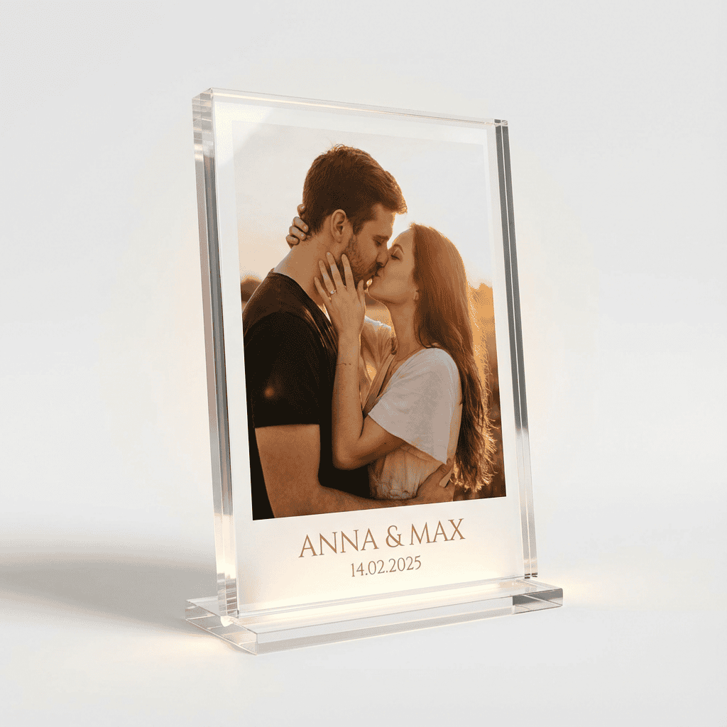 Love Story Timeline auf Acrylglas A4 – Personalisiert mit 4 Fotos – Bild 3